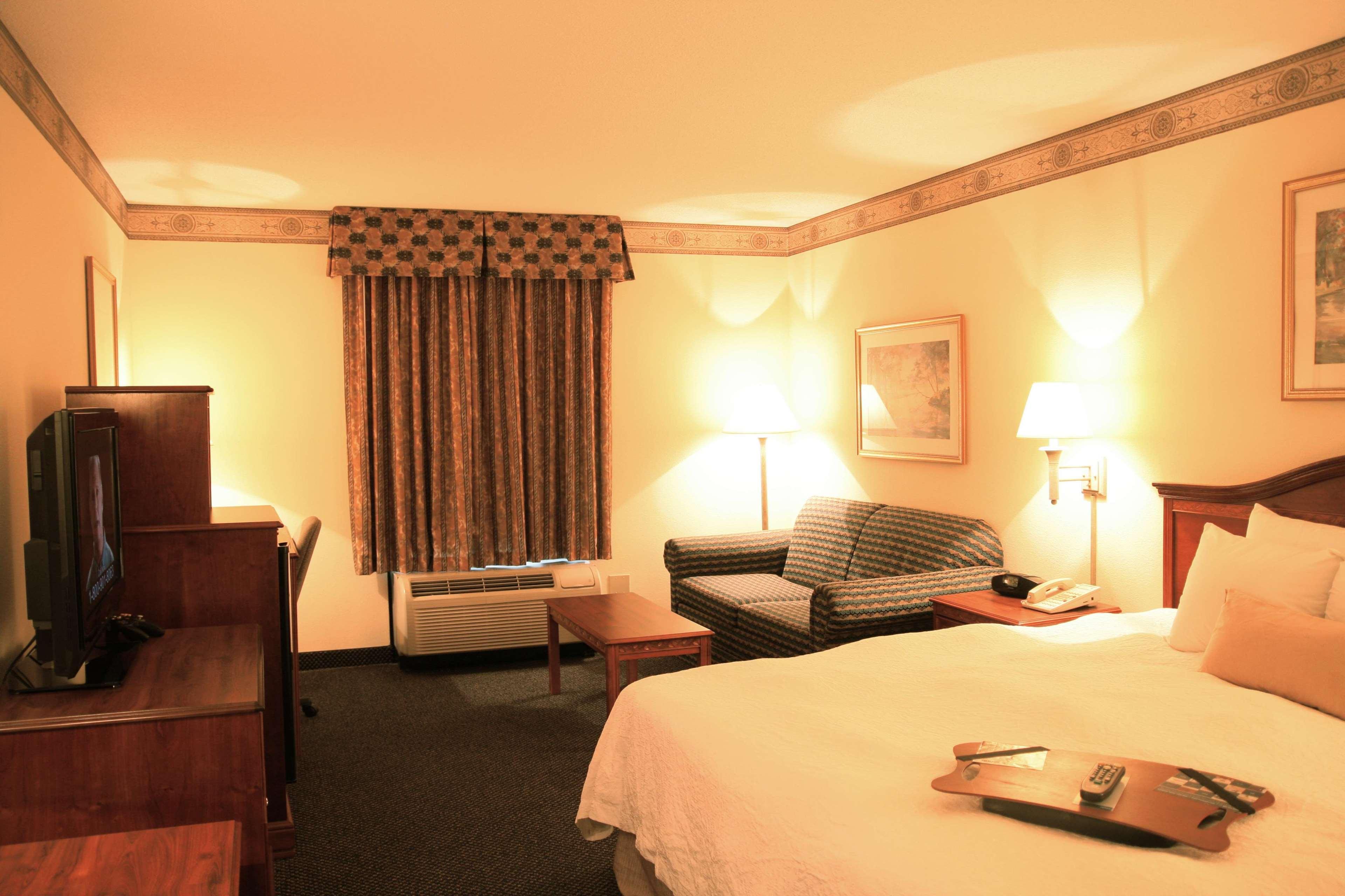 Hampton Inn & Suites-Atlanta Airport North-I-85 Hapeville Bagian luar foto