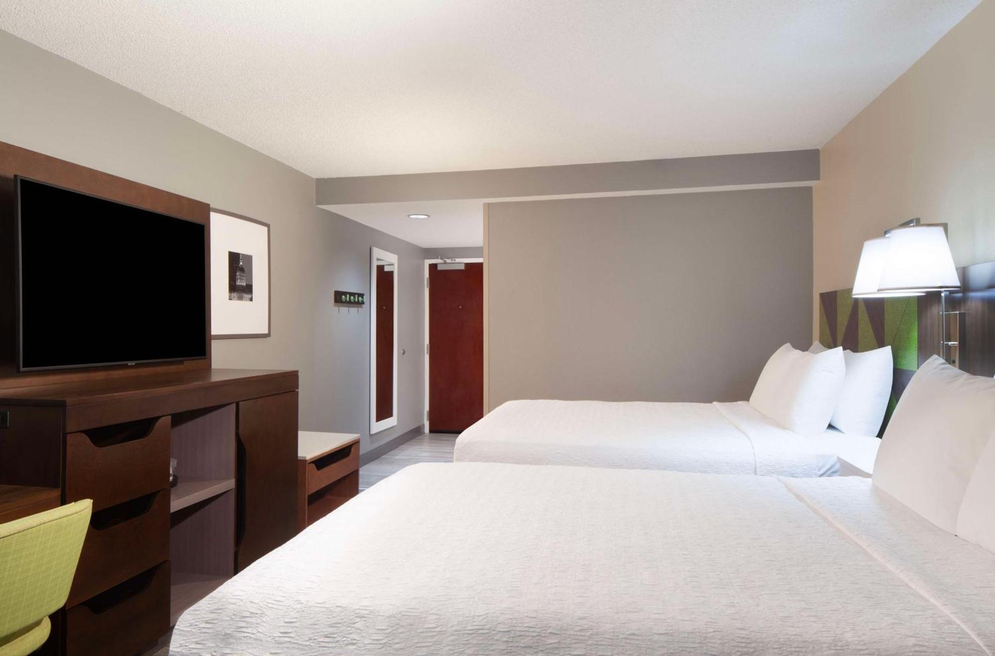 Hampton Inn & Suites-Atlanta Airport North-I-85 Hapeville Bagian luar foto
