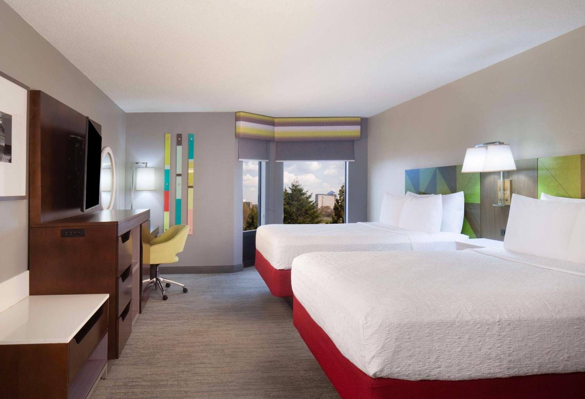 Hampton Inn & Suites-Atlanta Airport North-I-85 Hapeville Bagian luar foto