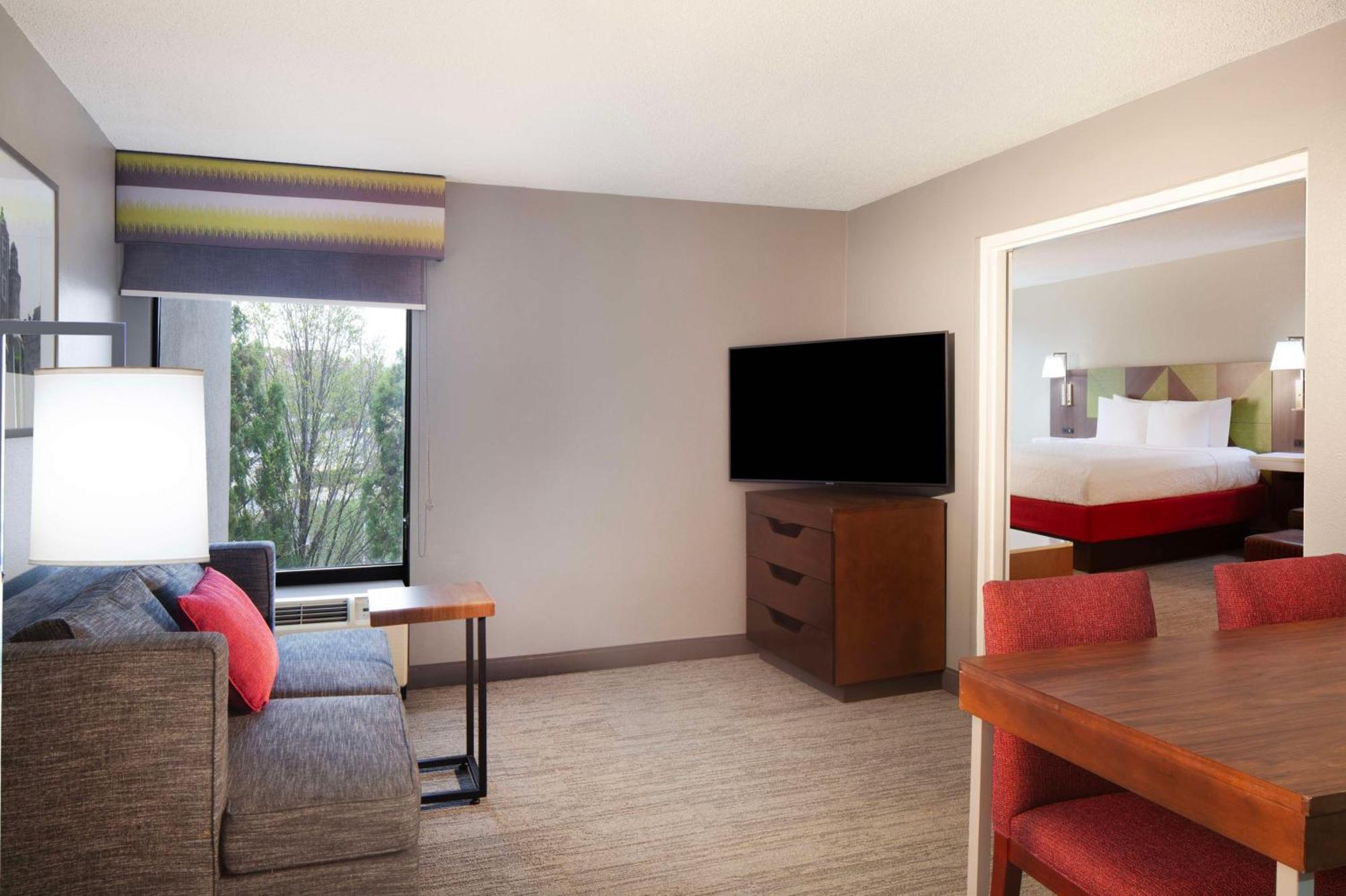 Hampton Inn & Suites-Atlanta Airport North-I-85 Hapeville Bagian luar foto