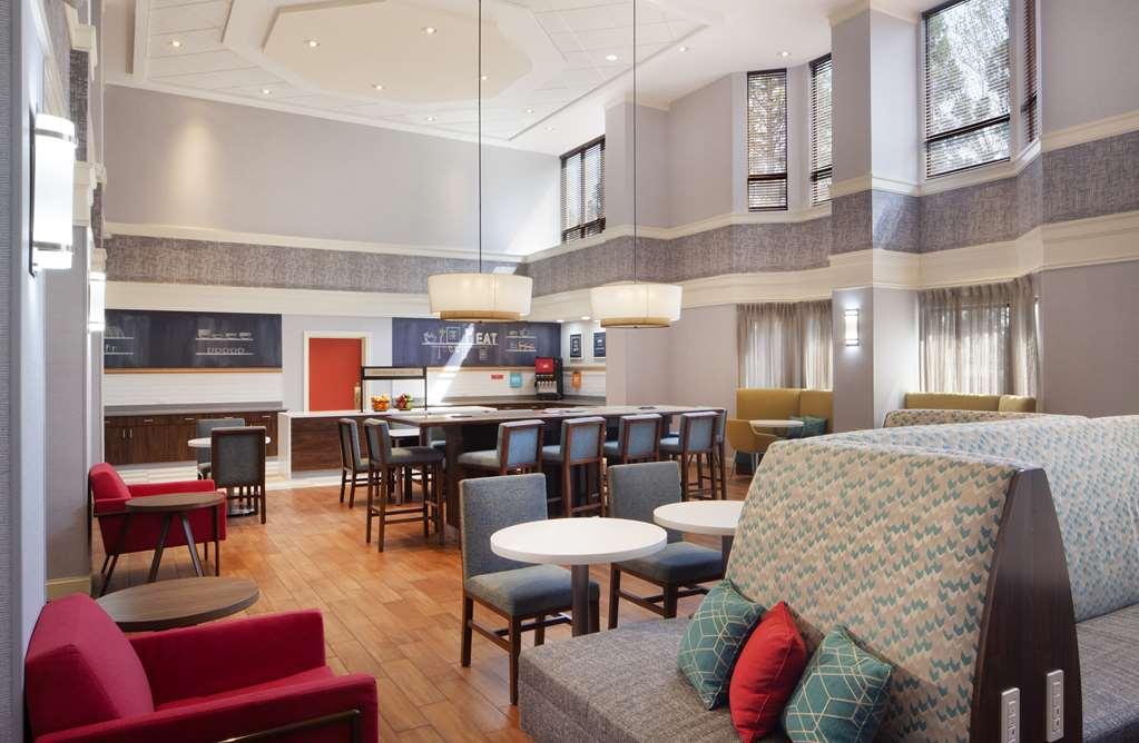 Hampton Inn & Suites-Atlanta Airport North-I-85 Hapeville Restoran foto