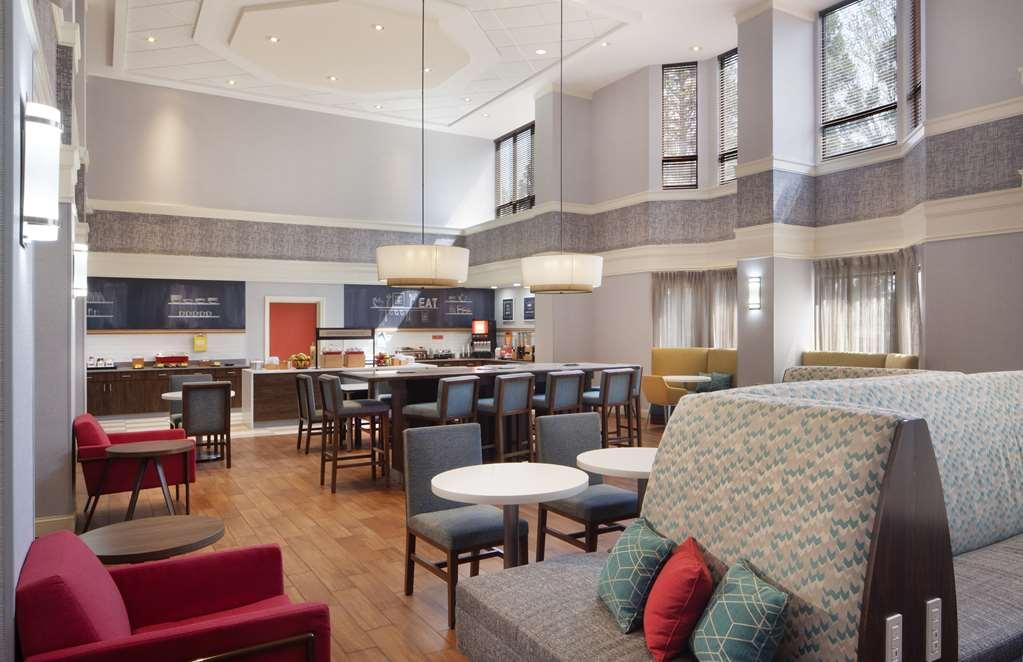 Hampton Inn & Suites-Atlanta Airport North-I-85 Hapeville Restoran foto